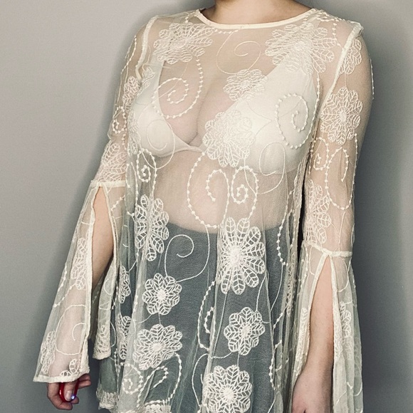 Boho Sheer Bell Sleeve Blouse - Picture 5 of 8